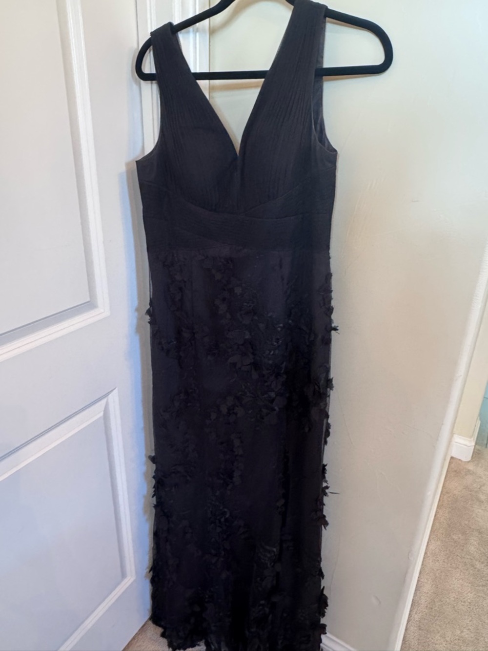Mac Duggal Black Sleeveless V-Neck Maxi Dress with 3D Floral Appliqué - Picture 7 of 10